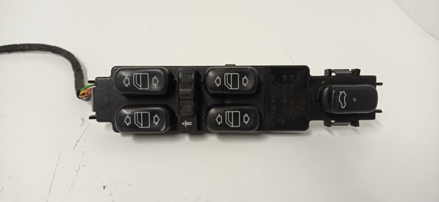 MERCEDES 2208201010 Interruptor de elevalunas delantera izquierda comprar Tarragona