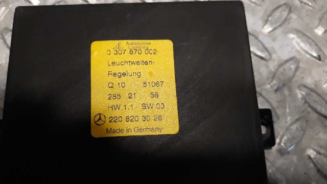 2208203026 Módulo de control de luces de faros (ECU)  en stock Sabadell