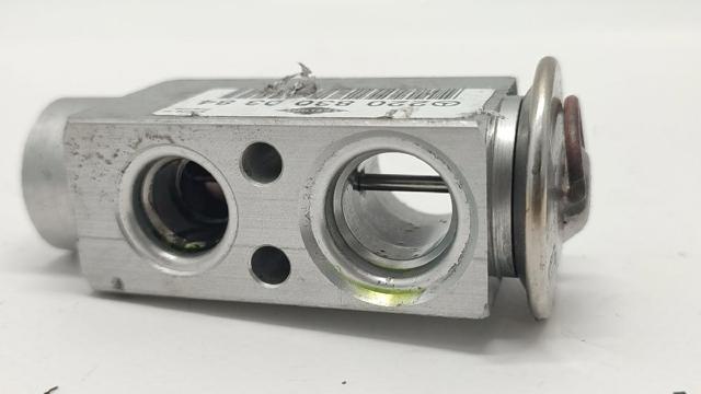 MERCEDES 2208300384 Válvula TRV del aire acondicionado  disponible España