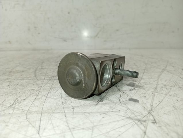 MERCEDES 2208300384 Válvula TRV del aire acondicionado  disponible Lugo
