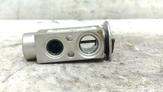 2208300384 MERCEDES Válvula TRV del aire acondicionado  en stock Gandía