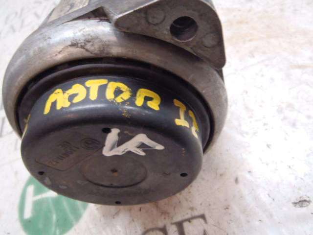 22116768799 Soporte izquierdo del motor  en stock Sabadell