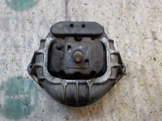 22116768799 Soporte izquierdo del motor comprar Almería