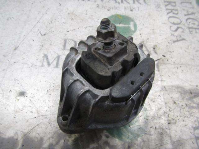 22116768800 Soporte de motor derecho  en stock Sabadell