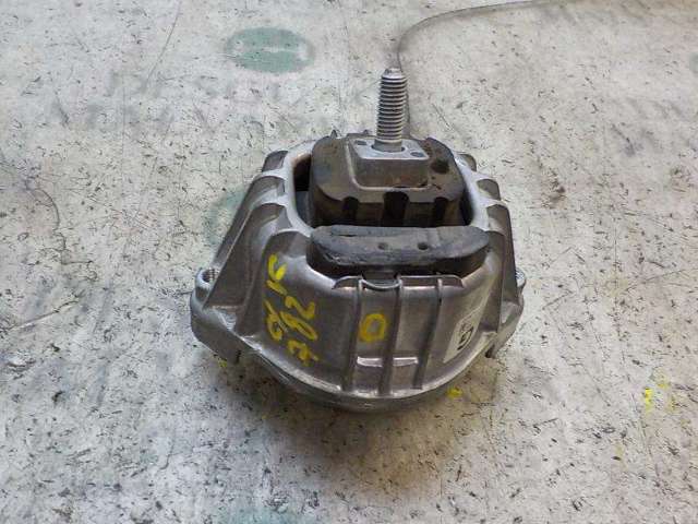 22116768800 Soporte de motor derecho  disponible Utrera