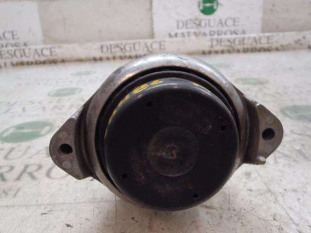 22116768800 Soporte de motor derecho  en stock Castellón