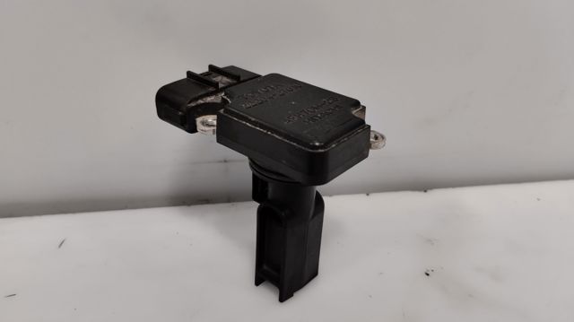 2220427010 TOYOTA Sensor de flujo de masa de aire  disponible Vigo
