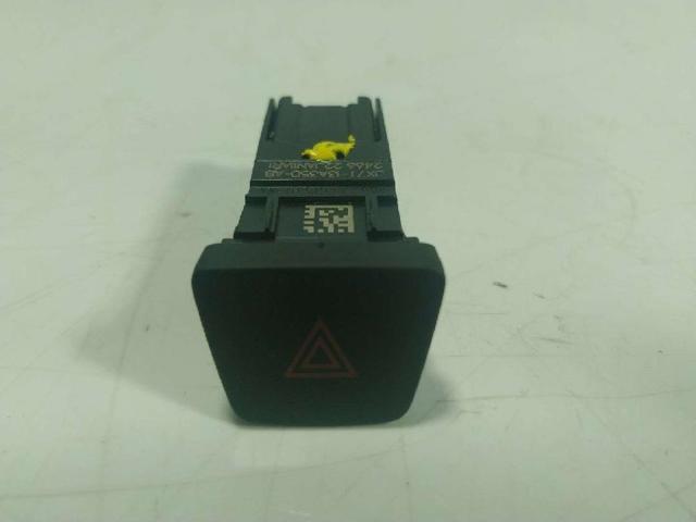 Boton warning para Ford Kuga DFK
