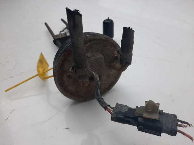 2232009400 Módulo de bomba de combustible con sensor de nivel de combustible  disponible Utrera