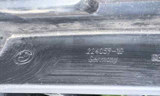 BMW 22405910 Parrilla izquierda del radiador  comprar en Albacete