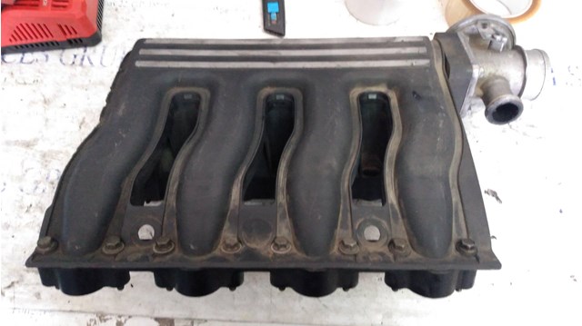 BMW 2246942 Colector de admisión  comprar en Murcia
