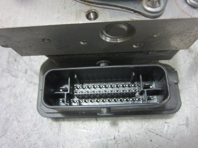 2265106516 RENAULT Módulo ABS comprar Madrid
