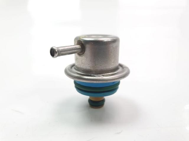 Válvula de presión de combustible 226705070R RENAULT