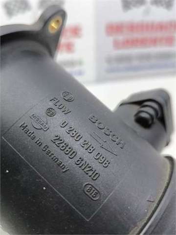 Sensor de masa de aire 226806N210 NISSAN