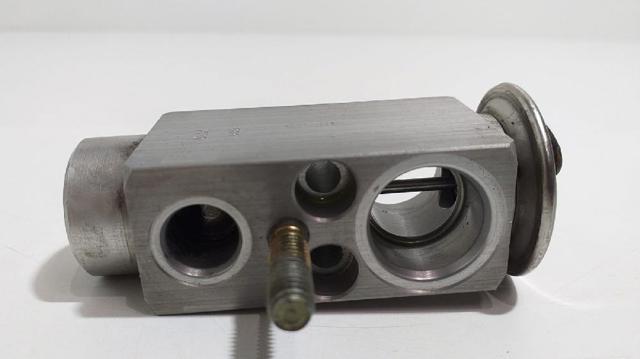 Válvula TRV, aire acondicionado  2308300184 MERCEDES