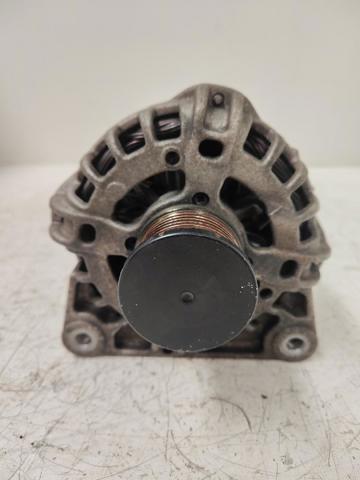231001568R Alternador  disponible Málaga