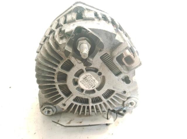 RENAULT 231001822R Alternador  en stock Terrassa