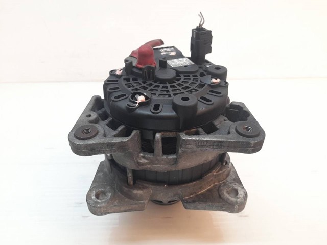 RENAULT 231001956R Alternador  en stock Salamanca