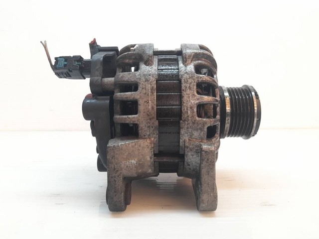 231001956R RENAULT Alternador  en stock Huelva
