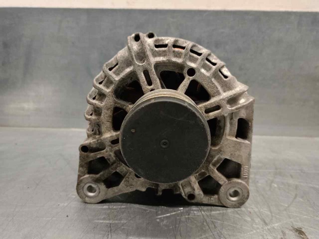 RENAULT 231004864R Alternador comprar Pamplona