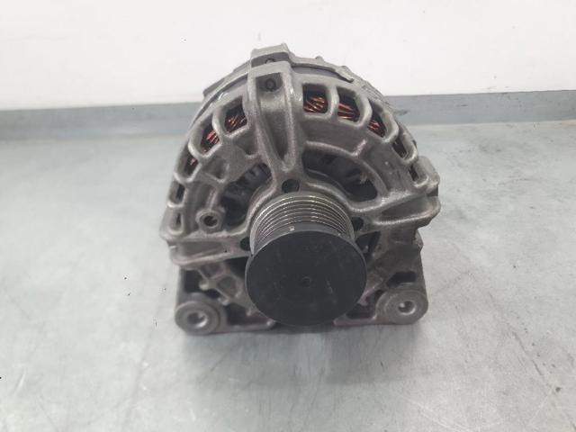 231004BE0B Renault (RVI)