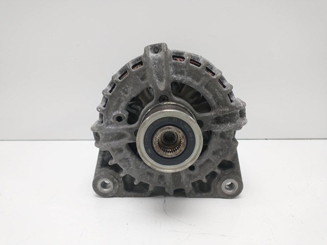 231004BE0BE NISSAN Alternador  en stock Gandía