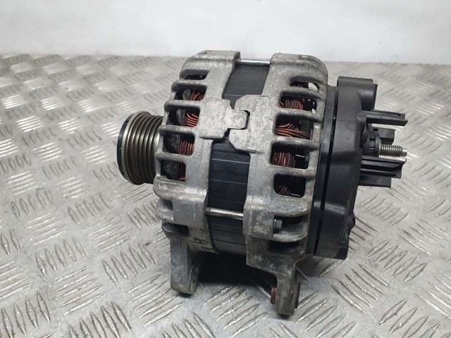 231004EA0A Alternador  disponible Málaga
