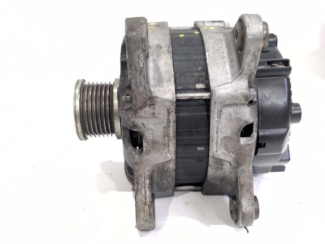 RENAULT 231005300R Alternador  en stock Salamanca
