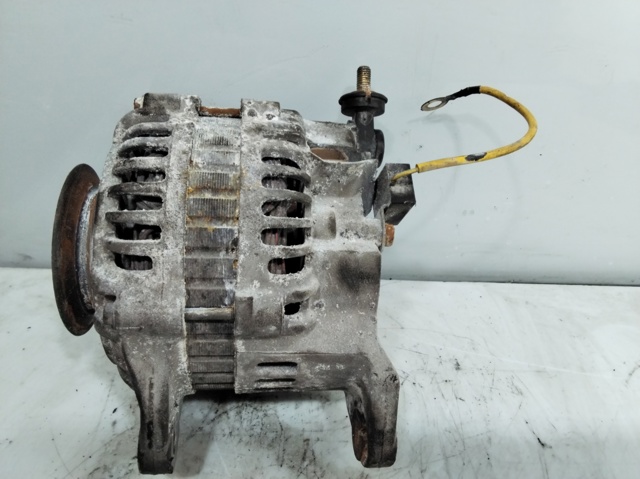 Generador 231005M310 NISSAN