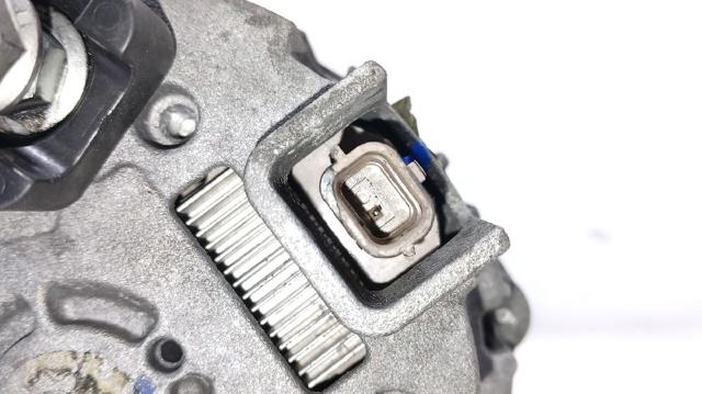 RENAULT 231006729R Alternador  comprar en Murcia