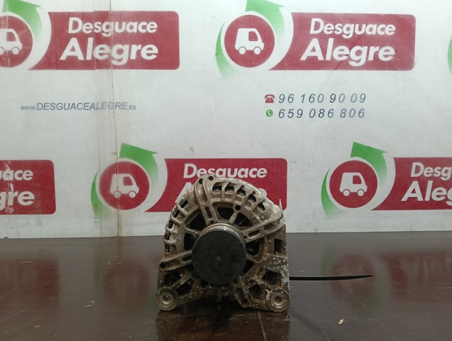 RENAULT 231007033R Alternador  comprar en Albacete
