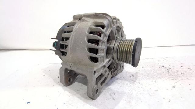 231007842R Alternador  en stock Sabadell