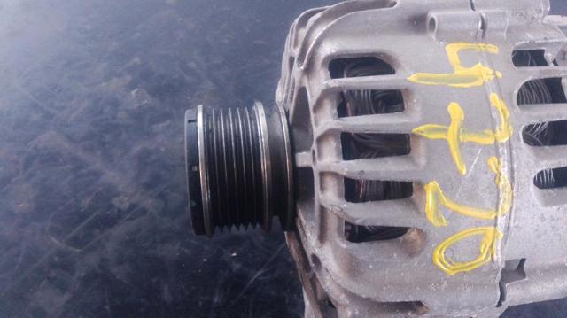231007865R RENAULT Alternador  comprar en Jaén