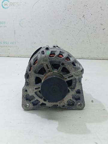 RENAULT 231008040R Alternador  en stock Salamanca