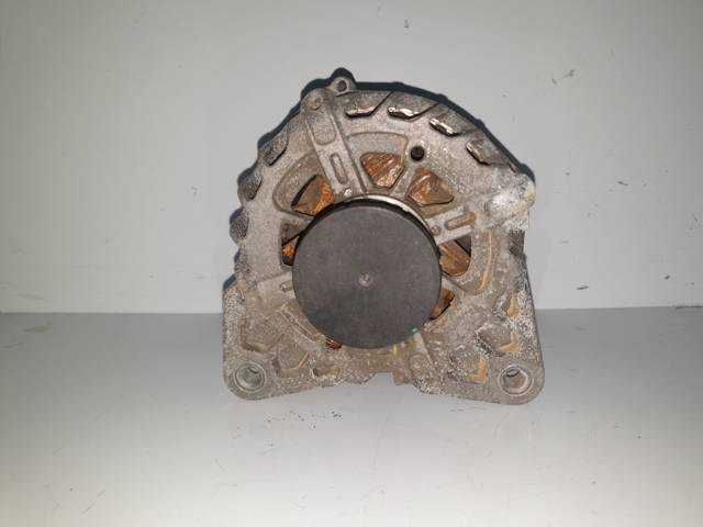 RENAULT 231008040R Alternador  comprar en Albacete
