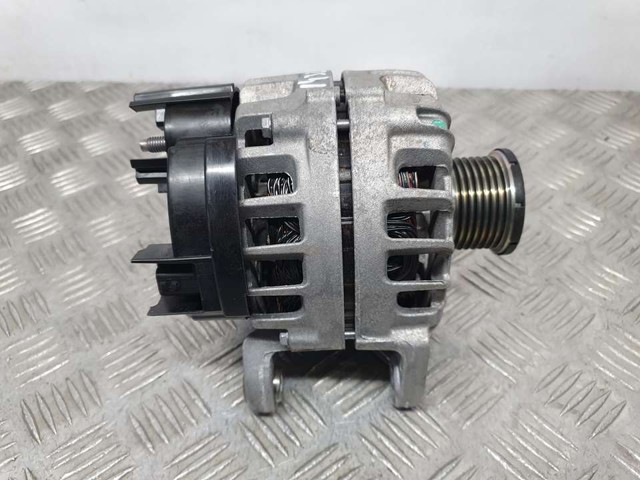 RENAULT 231008040R Alternador  en stock Valencia