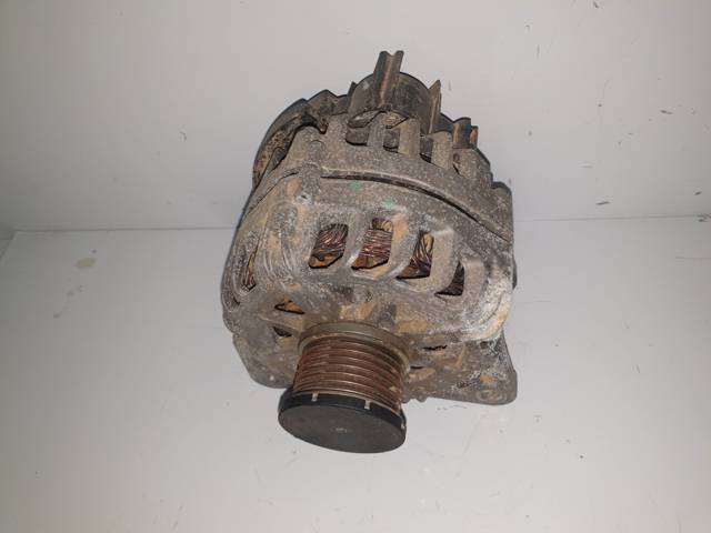 231008040R RENAULT Alternador  comprar en Lleida