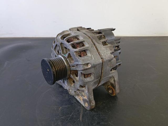 231008040R Alternador  comprar en Pontevedra