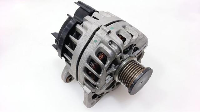 231008040R Alternador  en stock Sabadell