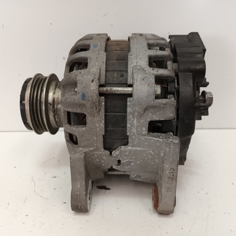 RENAULT 231008386R Alternador  disponible España