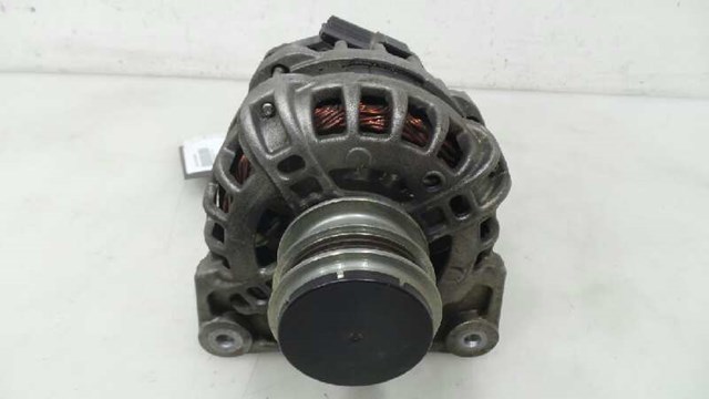 RENAULT 231008386R Alternador  comprar en Murcia