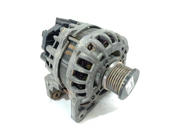 Alternador del motor 231008593R RENAULT