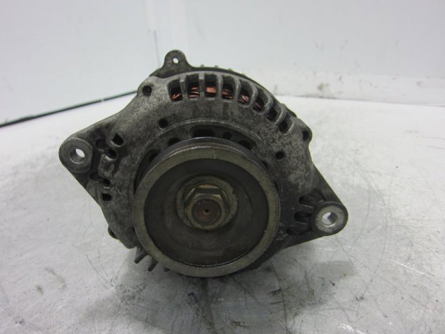 231008E100 NISSAN Alternador  en stock Córdoba