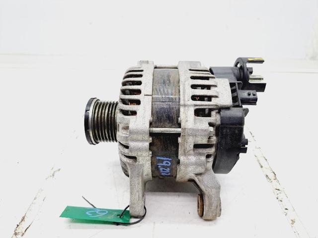 RENAULT 231009933R Alternador  comprar en Albacete