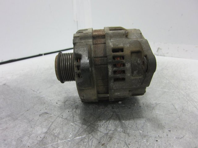 RENAULT 23100DB00A Alternador  disponible Lugo