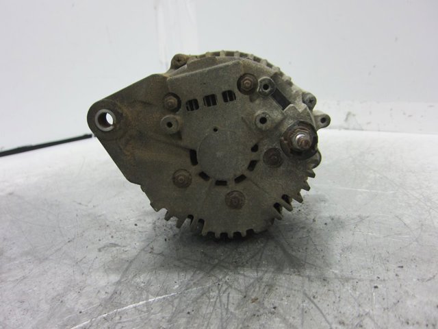 RENAULT 23100DB00A Alternador  en stock Terrassa