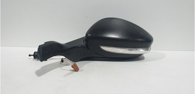232673077 Peugeot/Citroen