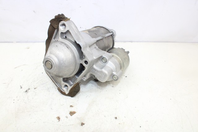 NISSAN 233000379R Motor de arranque  en stock Salamanca
