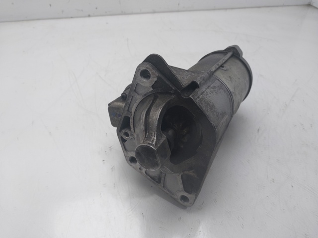 233001375R RENAULT Motor de arranque  en stock Gandía