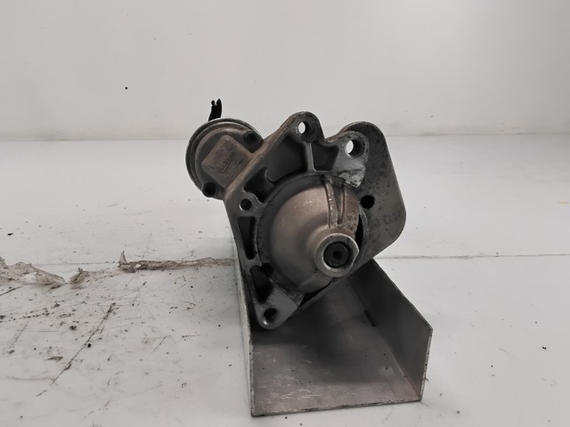 233003329R Motor de arranque  disponible Burgos